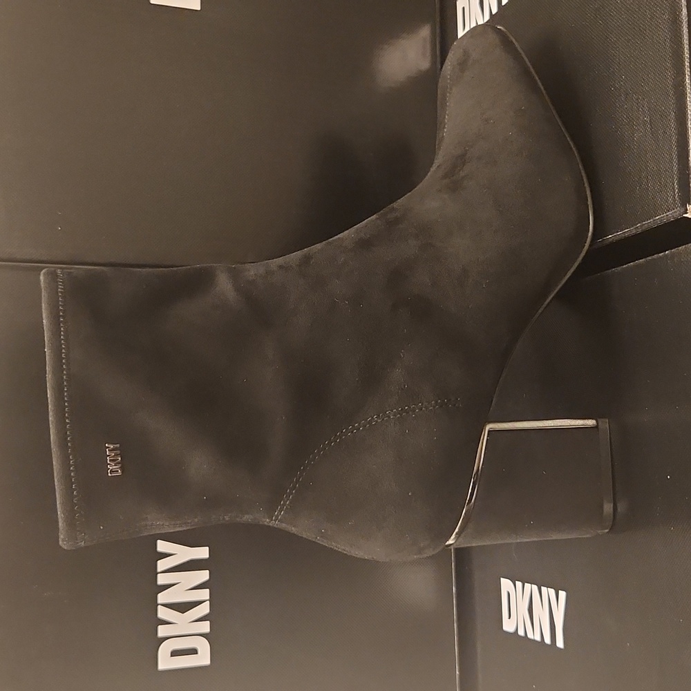 Dkny cavale ankle boot